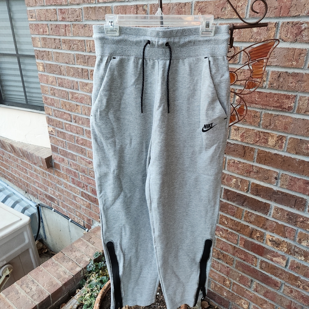 Nike Sweatpants- gray